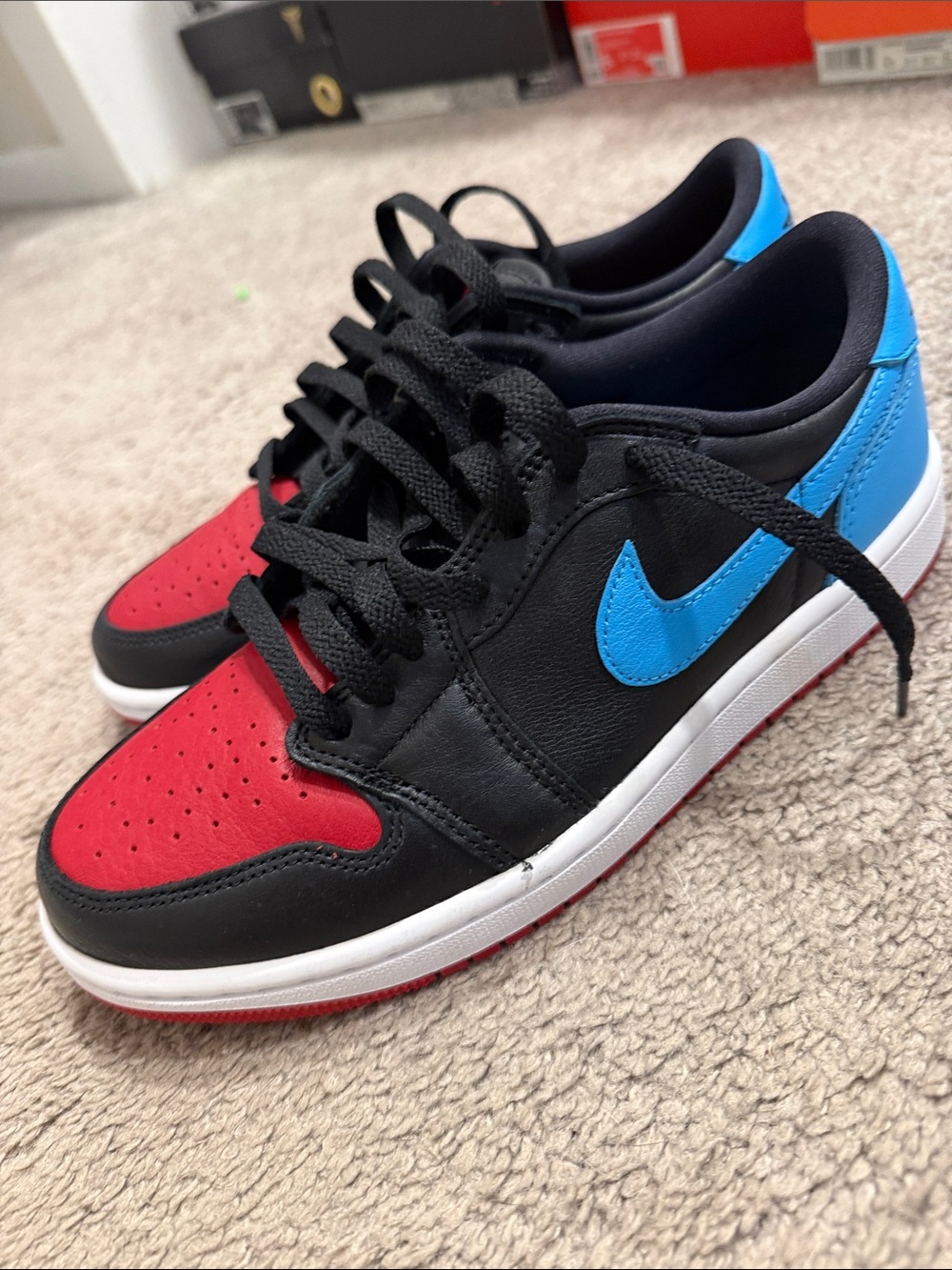 Air Jordan 1 Retro Low OG “UNC to Chicago”